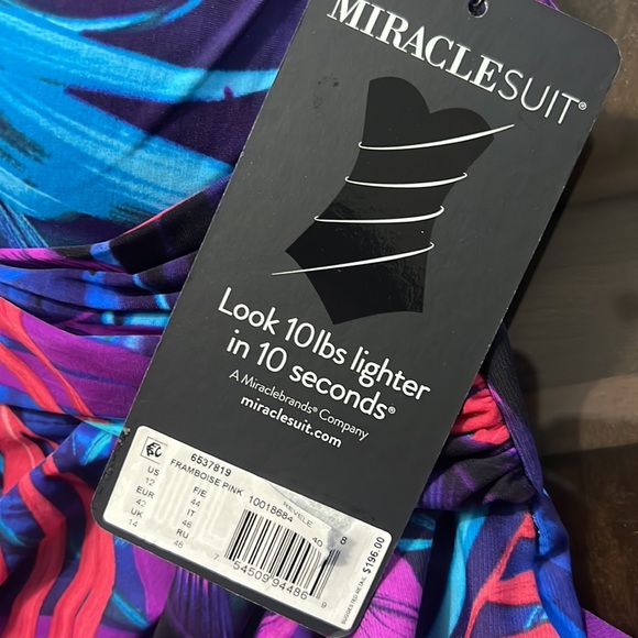 Miraclesuit
Caliente Tropica Revele One Piece Swimsuit - Picture 13 of 13